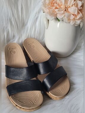 Crocs A-Leigh Leather Cork Wedge